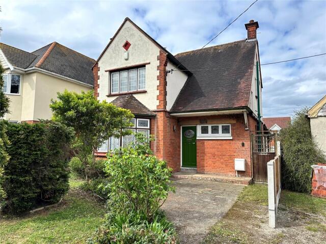 High Road North, Laindon, 3 Bedroom Detached