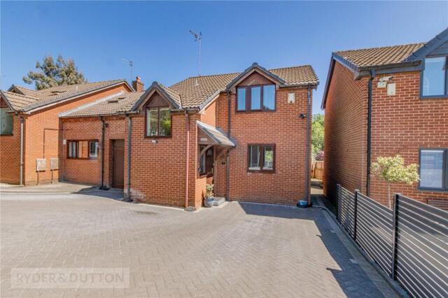 Chadderton, Packwood Chase, Oldham, 4 Bedroom Link
