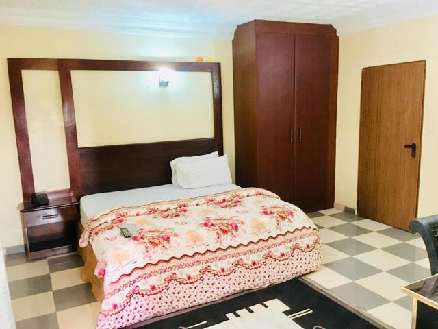 Road,emeka Nweze Street Block  Plot  Lekki, Lekki, Hymax Grace Hotel