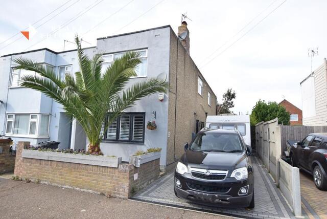 Dudley Road, Clacton-on-sea, 2 Bedroom Maisonette Dudley Road, Clacton-on-sea, 2 Bedroom Maisonette