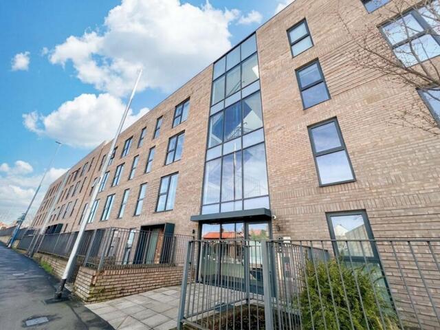 Langworthy Road, Salford, 2 Bedroom Flat