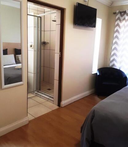 Beth Duncker Street, Garsfontein, Pretoria, Gauteng, South Africa,pretoria, Pta East Guest