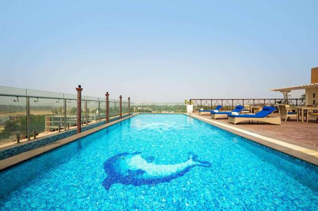 Maharaja Gulab Singh Marg, Jammu, Vivanta Jammu, City