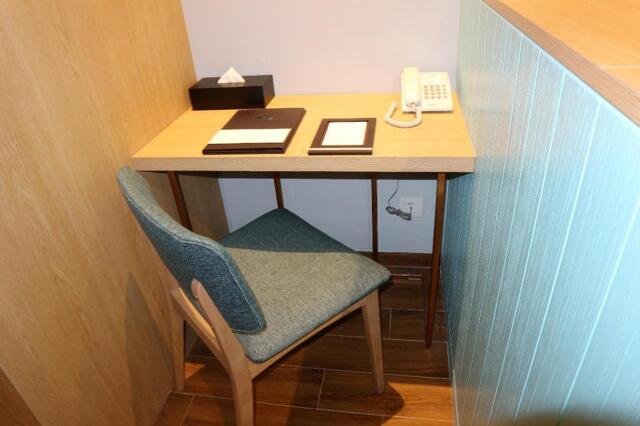 Jalan Cipanas Baru, Garut, Hotel Santika Premiere