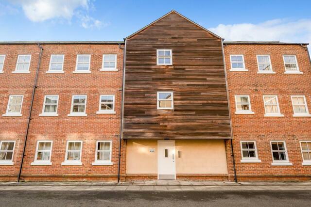 Aylesbury, Buckinghamshire, 2 Bedroom Flat