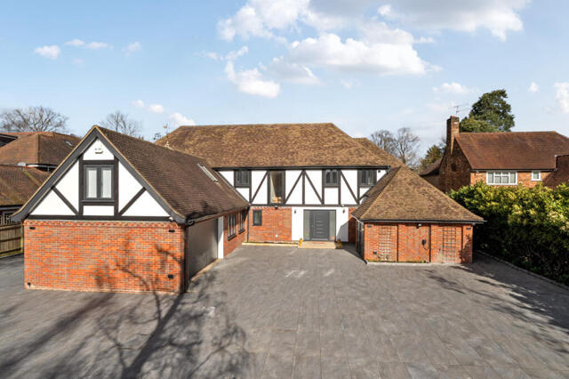 Dukes Wood Drive, Gerrards Cross, 7 Bedroom Detached