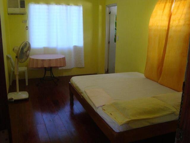 C. Batiancila Street, Cebu, Winnie Gwapo Room