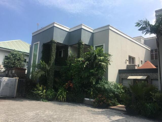 B Shakiru Ajorin Street (off Admiralty Way) Lekki, Lekki, Crystal Court Lekki