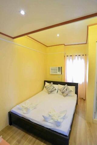 Contra Costa National Road, Basco, Ichehan Lodge Double