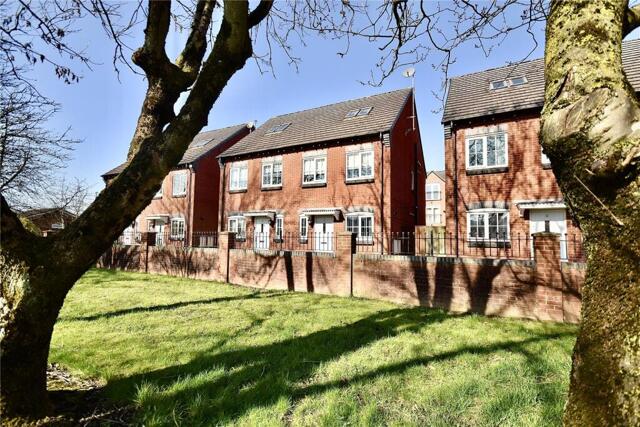 Royton, Baldwins Close, Oldham, 3 Bedroom Semi-detached