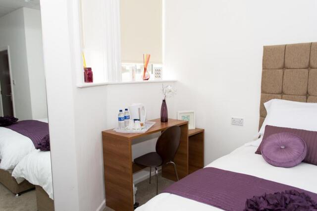 Waterloo Road, Manchester, Parkview Residence, Hotel