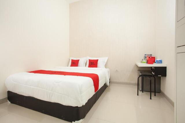 Jalan Rungkut Asri Timur Xviii No,surabaya, Reddoorz @ K23