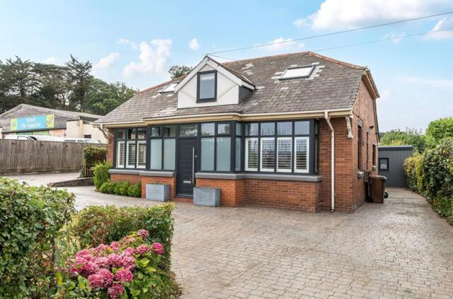 Treyarnon, Pinn Hill, 5 Bedroom Detached