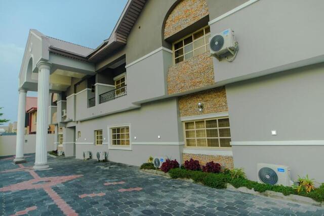  larry izamoje close, Off caroline atuonah street Lekk, Lekki, Cribville Hotel &