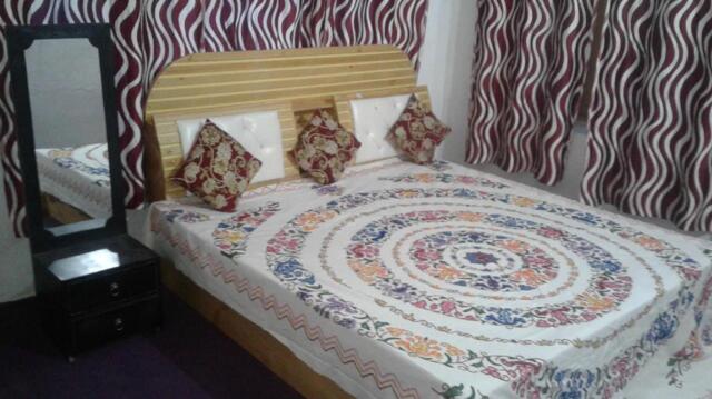 New Khonakhan Road, Srinagar, Alamdar Guest House