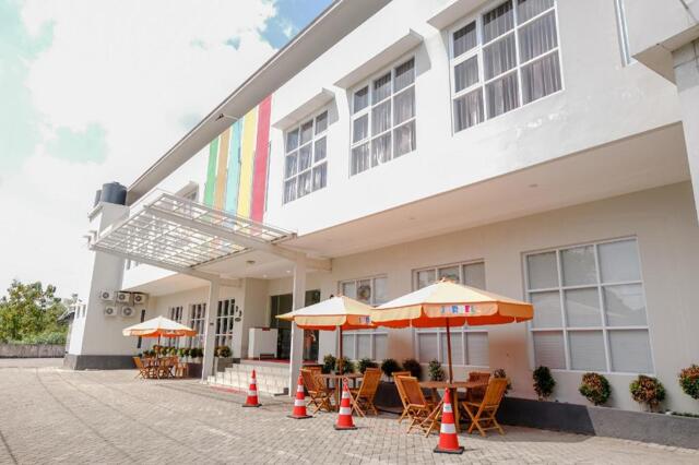 Jl. Raya Jember No.,jajang Surat, Karangbendo, Rogojampi, Banyuwangi, Banyuwangi, Jorrel Inn Banyuwa