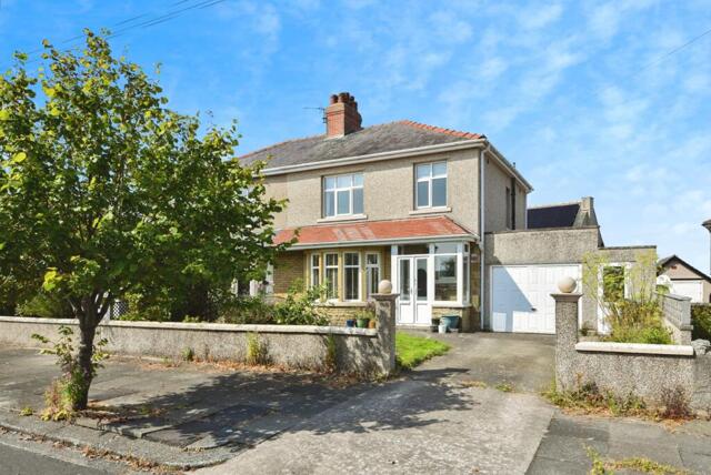 Heysham, Twemlow Parade, Morecambe, 3 Bedroom Semi-detached