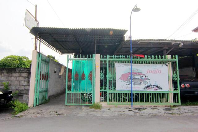 Jalan Seturan Raya, Yogyakarta, Wisma Sarjana Guesthouse