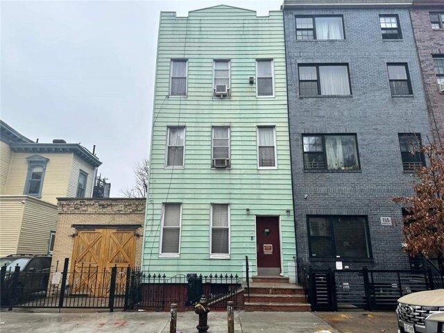 Goodwin Pl, Brooklyn, Home For Sale