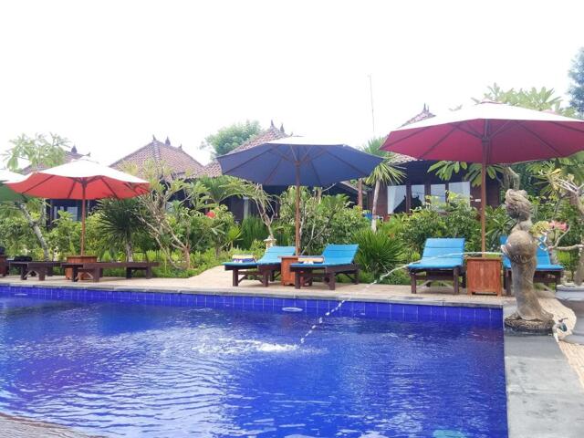 Jalan Dream Beach Lembongan, Bali, Dream Beach Hostel