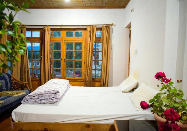 Lower Tukcha Road Semskit Guest House- Best Guest House In Leh Ladakh- Best Homestays In Leh Ladakh,
