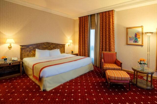 Al Mina Road, Dubai, Capitol Hotel, Hotel