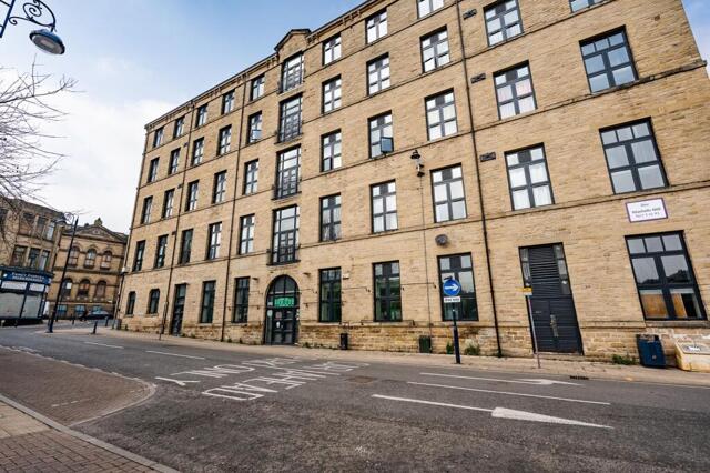 Whitehall Way, Dewsbury, High Street Retail