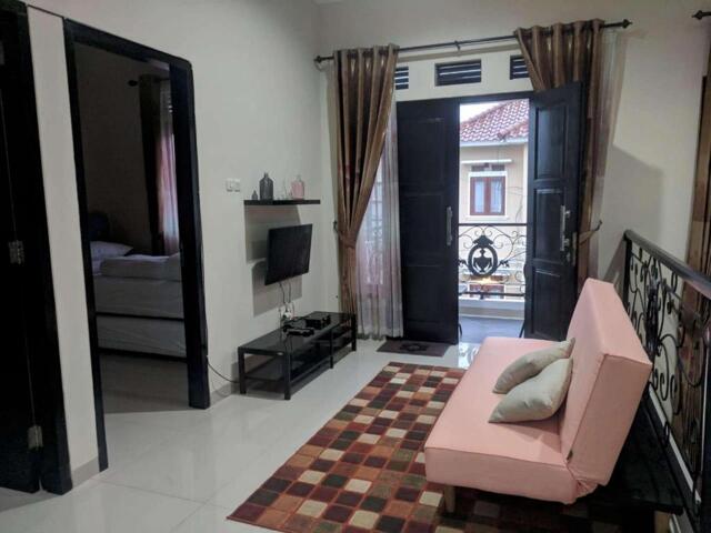 Kusuma Estate Kav,jl Abdul Gani Batu, Malang, Qianna Guest House