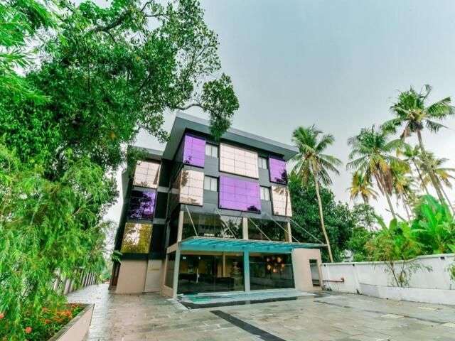 Angamaly Manjaly Roadangamaly South, Angamaly, Kochi, Super Townhouse Edassery