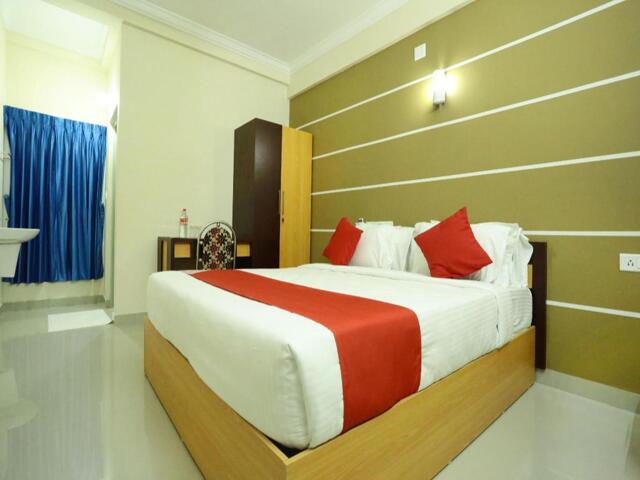 //, Kariyad - Airport - Mattoor Kerala,kochi, Oyo 11909 Star