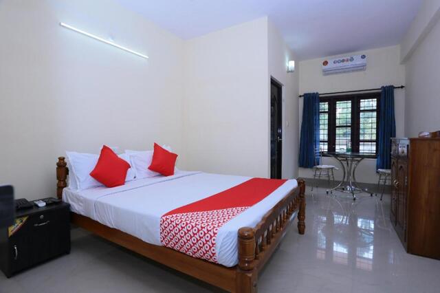 Pala Kerala, Pala (kerala), Oyo Panackal Inn