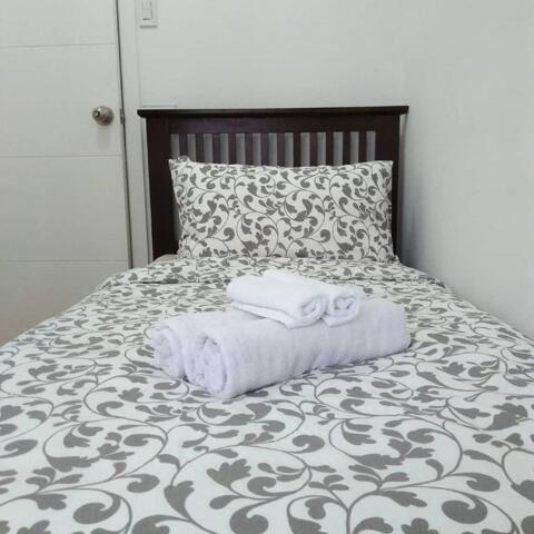 Coronado Street Nd Floor, Sutherland Tower, Manila, Cozy 2br In