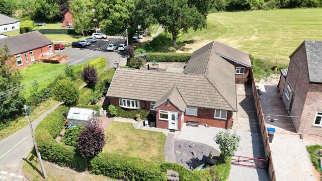 Moss Lane, Cheadle, 5 Bedroom Detached