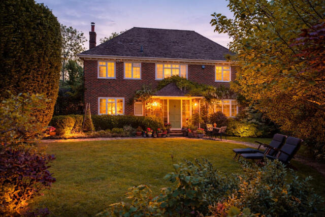 Kingsfold, Horsham, 4 Bedroom Detached