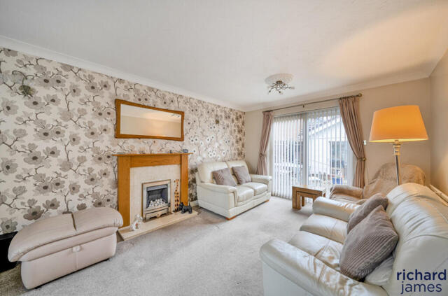 Primrose Close, Haydon Wick, 3 Bedroom Detached