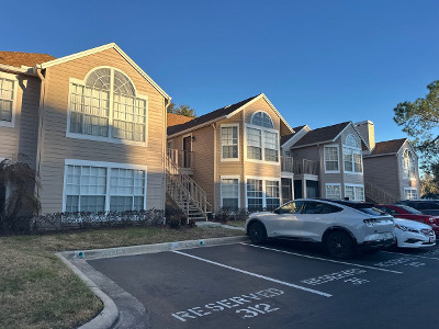 Youngstown Pkwy Apt,altamonte Springs, Foreclosure Condo In