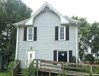 Lafayette St, Waterloo, Foreclosure Single-family Home