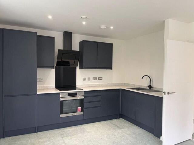 Mill House Apartments, Midland Drive, 2 Bedroom Flat