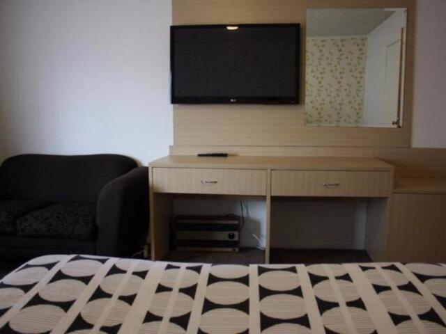 Mckenzie Road, Auckland, Airport Travel Air