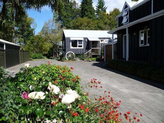 Taupahi Road, Turangi, Sportsmans Lodge, Serviced