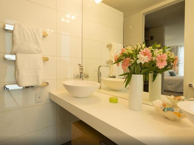 Clyde Road, Christchurch, The Establishment Boutique