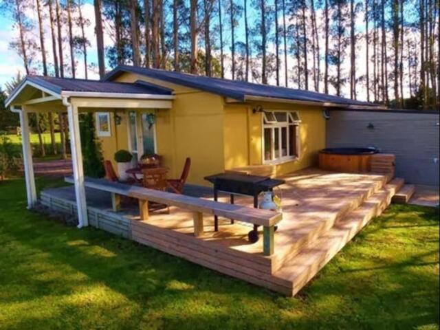 A Sunnex Road, Rotorua, Blossom Cottage, Guesthouse/bed