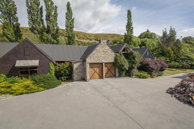 Cardrona Valley Road, Queenstown, Cardrona Valley Lodge