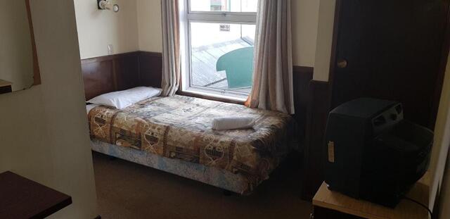 Collingwood Street, Nelson, Wakatu Hotel, Hotel