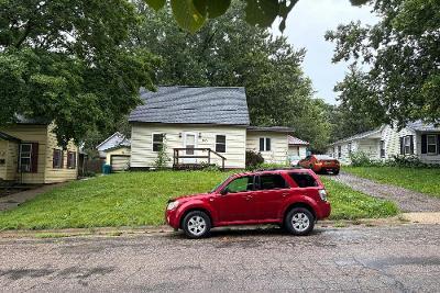 Larch Ave, Owatonna, Foreclosure Single-family Home