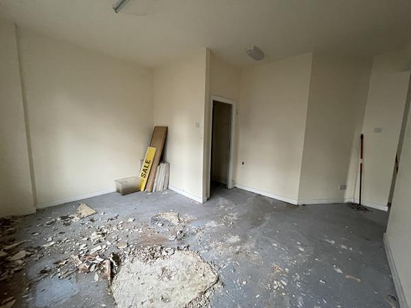 - Southgate, First Floor, Office To Lease