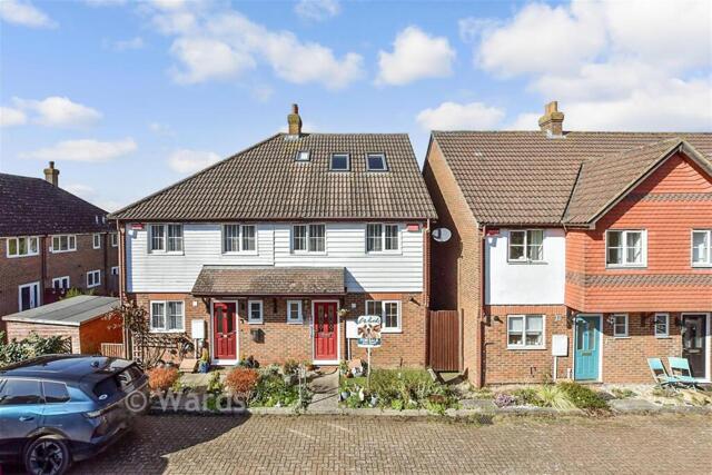 Bolts Hill, Chartham, 4 Bedroom Semi-detached
