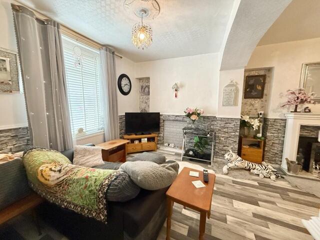 Morlais Street, Pentrebach, 3 Bedroom Terraced