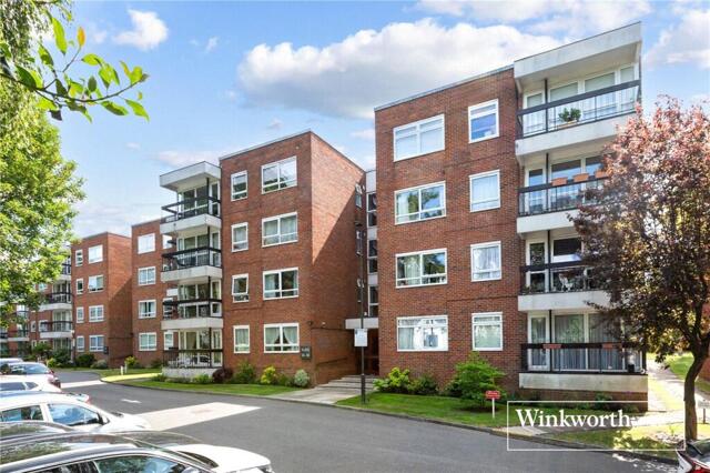Hendon Lane, Finchley, 3 Bedroom Apartment