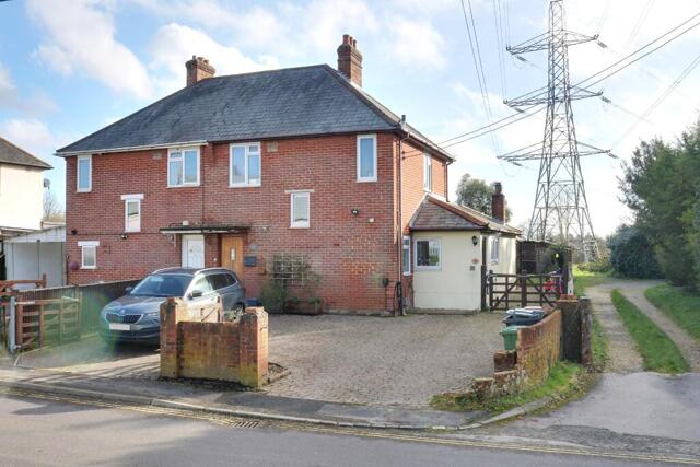 Upton Lane, Nursling, 3 Bedroom Semi-detached